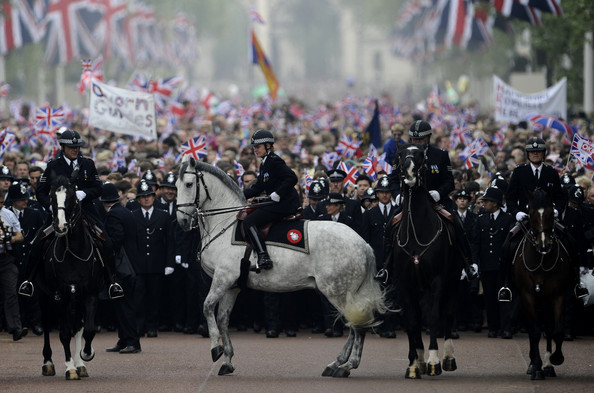 Royal+Wedding+Carriage+Procession+Buckingham+x6kGsz4RLGFl - poze de la nunta regala2