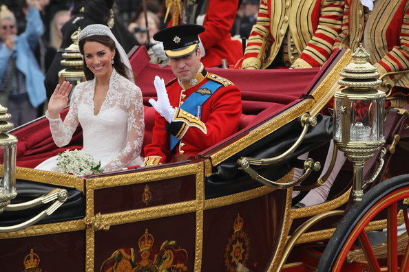 Royal+Wedding+Carriage+Procession+Buckingham+B2lOZKkfXHNl