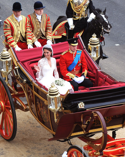 Royal+Wedding+Carriage+Procession+Buckingham+nG3pes74IAdl
