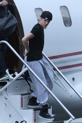 - 2011 Landing In Australia April 25th