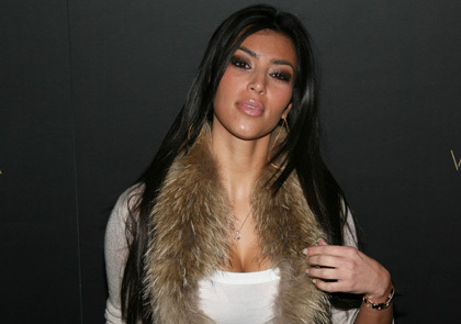 KIM_KARDASHIAN0 - Kim Kardashian