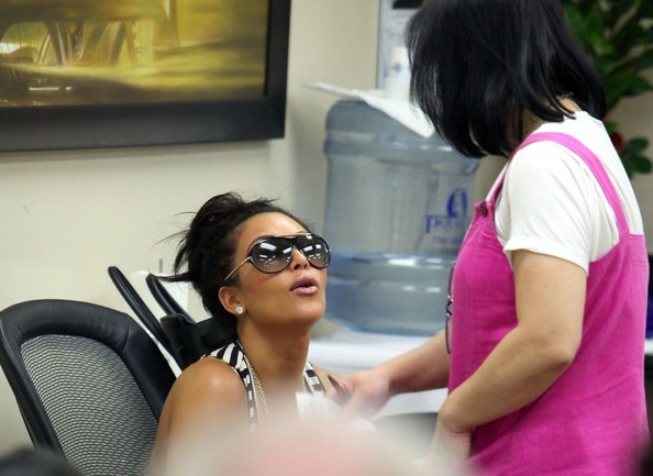 Kim+Kardashian+Kim+Kardashian+Nail+Salon+Beverly+rRmj5jSlXF0l