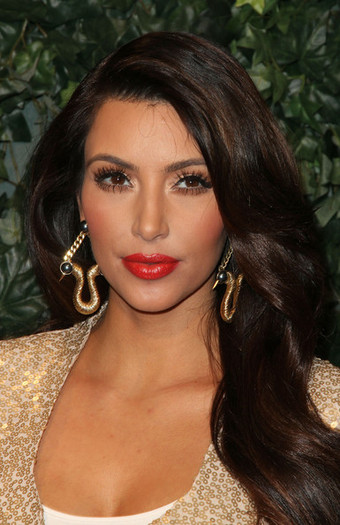 Kim+Kardashian+Makeup+Red+Lipstick+mKnc1xSt_T1l - Kim Kardashian