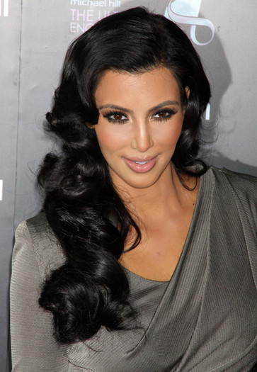 Kim+Kardashian+Makeup+Smoky+Eyes+-BgPw30JDAtl - Kim Kardashian