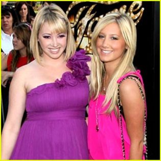 ashley-jennifer-tisdale-fame; a&j best sisters
