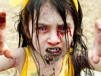 Zombieland Little Zombie Girl - 00_Examen de cunoastere 3