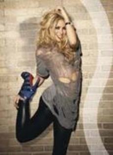 35648530_YZBIYGWHX - Poze cu Shakira