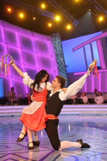 corina si stefan-folclor minoritati