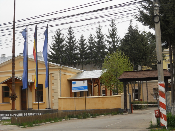 ..fosta cazarma militara - Foto din oras