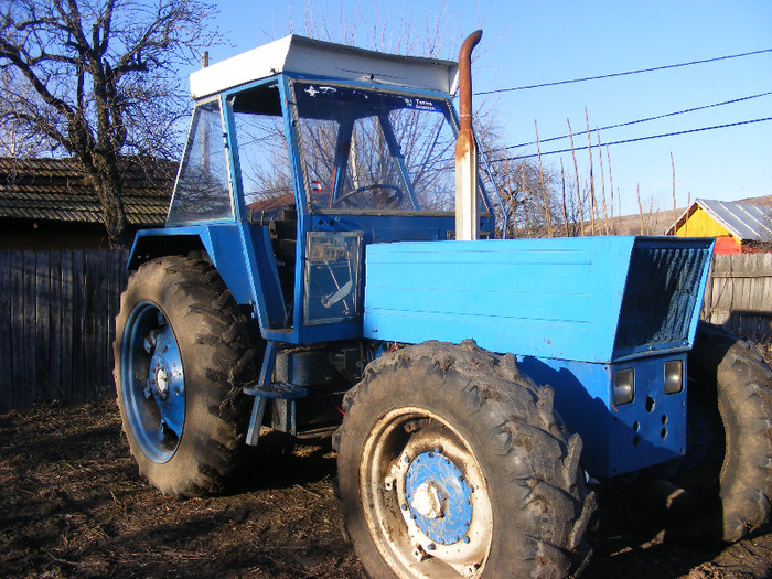 Picture 243 - TRACTOR DT 1010-DE VANZARE 5000 EURO