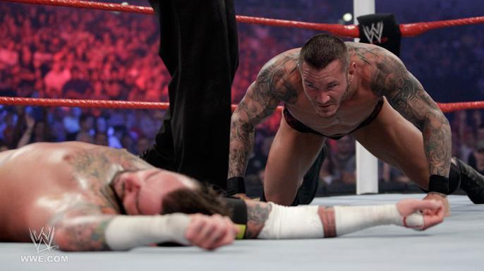 ER11_Photo_18 - extreme rules 2011 randy orton vs cm punk 1 mai