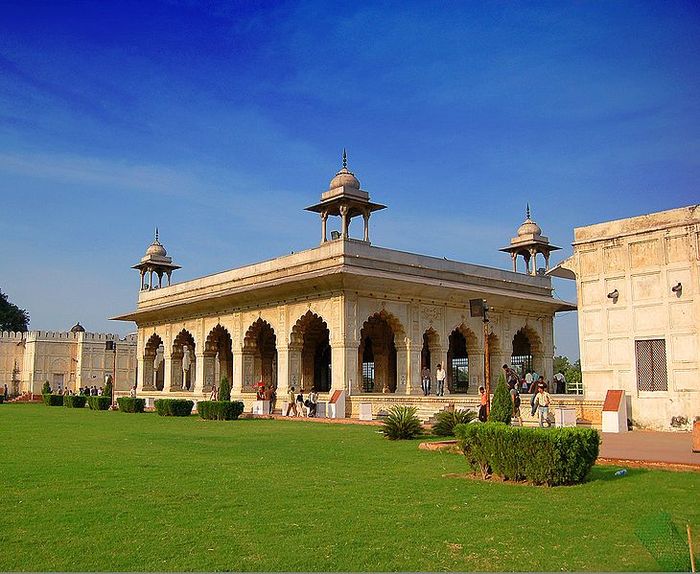 730px-Red_Fort_Delhi - Delhi