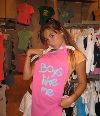 KQPECMUQKIAAIPIMWDB - Poze rare Demi Lovato