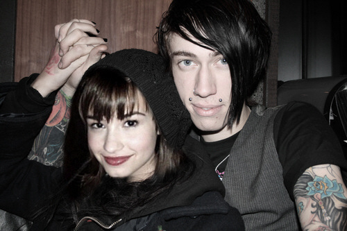LYQMVLUZNOZSFKDWEPM - Poze rare Demi Lovato
