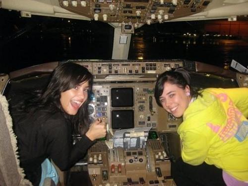 ZMEAMWWMHTPRUPDJAVZ - Poze rare Demi Lovato