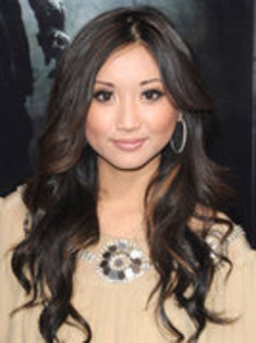 28613306_YEBLOOPRC - Brenda Song