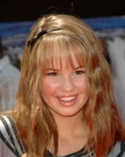 aAAAAAAAAA!!este hannah!buna eu sunt debby!
