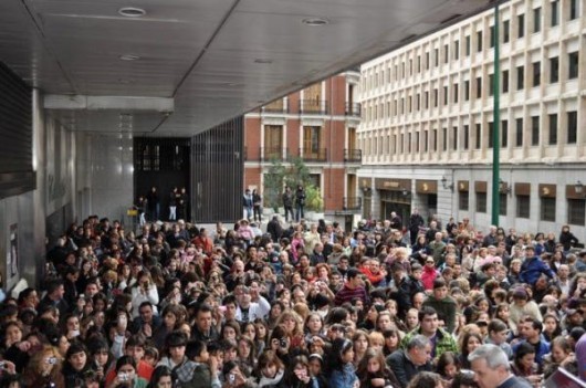 fb-8-530x351 - a SELL 2