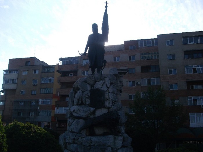 statuia lui Tudor Vladimirescu