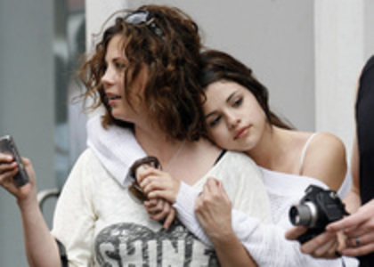 23746379_DIBSNQHON - a SELL 2