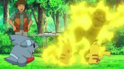 cel ce face thunder e al meu si celalat e a lui ash