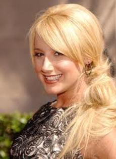 images (2) - poze cu ashley tisdale