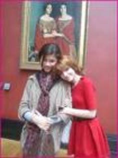 default - Zendaya Coleman Si Bella Thorne