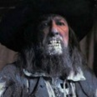 Pirates-of-the-Caribbean-The-Curse-of-the-Black-Pearl-1171297819[1]