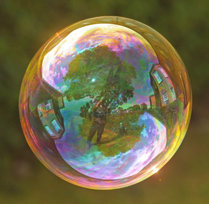 ArTiStIC`