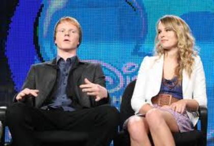 images (2) - bridgit mendler si adam hicks