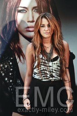 normal_114 - Cant Be Tamed Photocall In Madrid Spain May 31st 2010