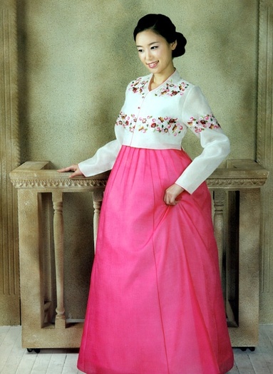 !Bw1fsz!!mk~$(KGrHqMOKisEwPBtPuqgBMK1OmM8t!~~_3 - Costume traditionale coreene