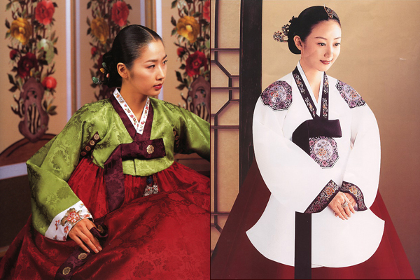 1097047861 - Costume traditionale coreene