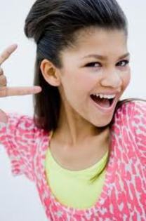 imagesgggg - Zendaya