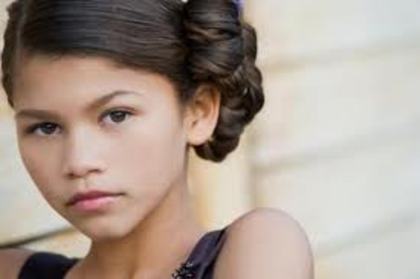 imagess - Zendaya