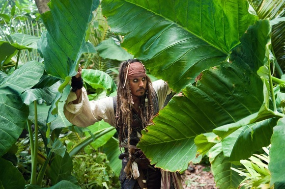 pirates-of-the-caribbean-on-stranger-tides-689278l-imagine[1] - Piratii din Caraibe_Pe ape si mai tulburi