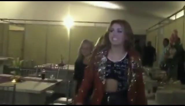 bscap0001 - Backstage Gypsy Heart Tour