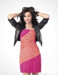 35970036_VMMDGBOSW - demi lovato 2