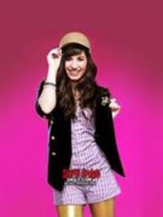 35970158_VCVHONUWB - demi lovato 2