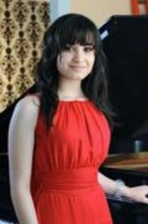 35970331_BJQHDZJIT - demi lovato 2