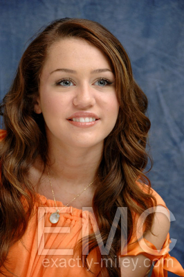 normal_hmpressconference_018 - Hannah Montana Press Conference July 24th 2007