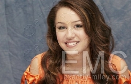 normal_hmpressconference_036 - Hannah Montana Press Conference July 24th 2007
