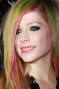 v - Avril Lavigne Photo