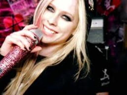 22 - Avril Lavigne Photo