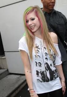 jughj - Avril Lavigne Photo