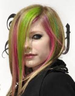 nbn - Avril Lavigne Photo