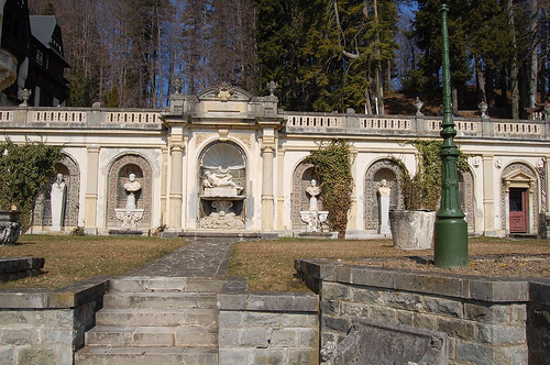 427155939_762e7d3ebe[1] - Monumente istorice din Romania