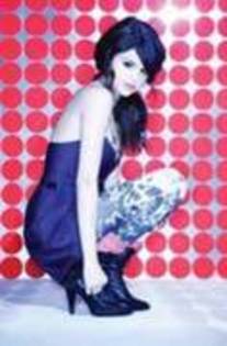 27 - club selena gomez