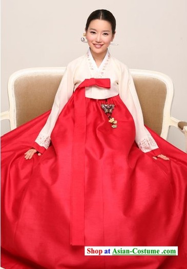 20102215493 - Costume traditionale coreene1