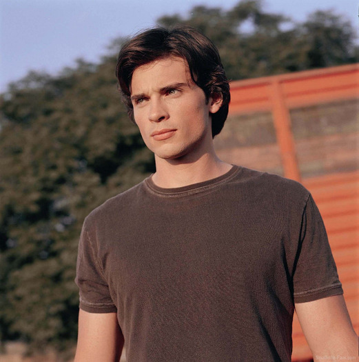 Tom Welling (15) - x Season 1 x